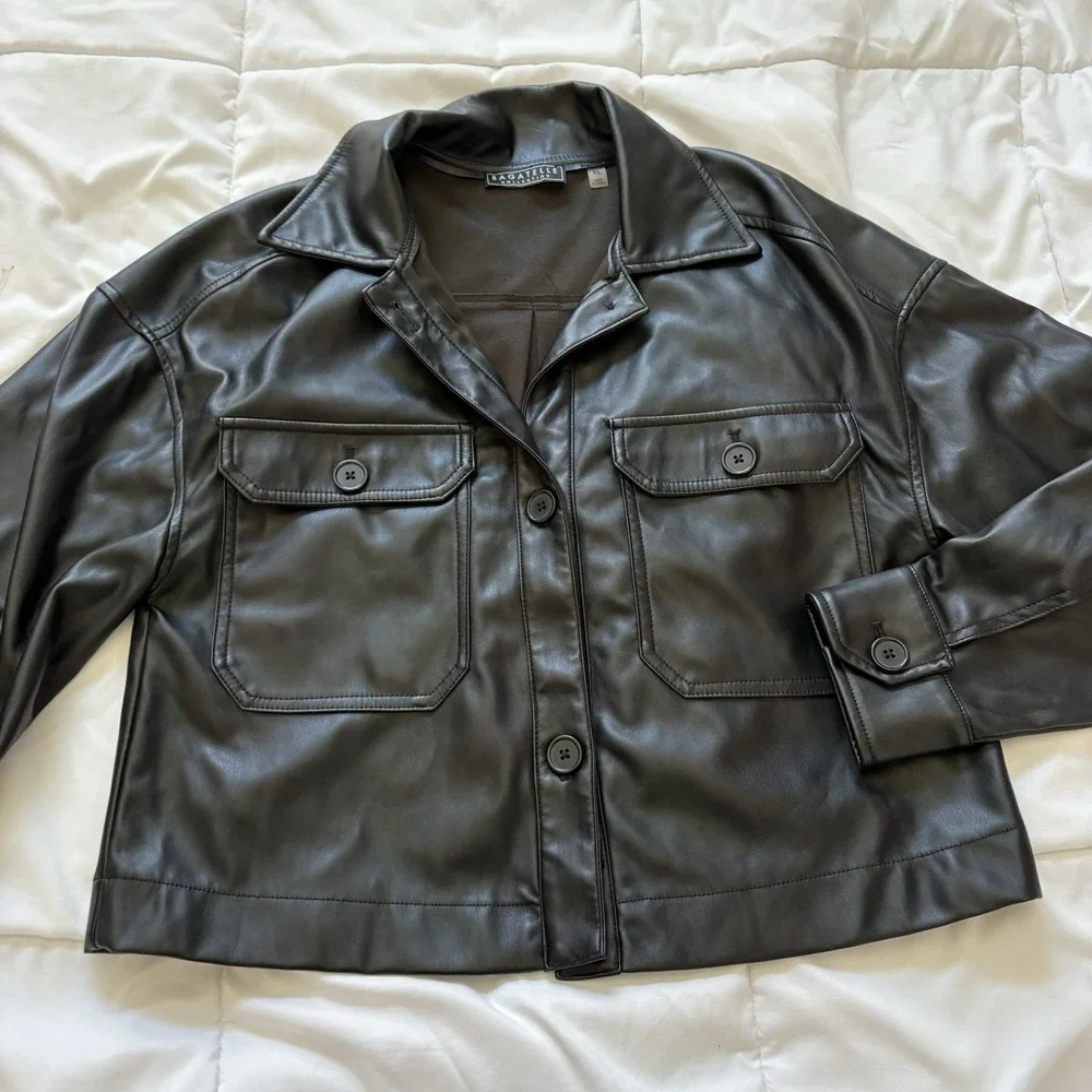 Womens XL Faux Leather Cropped‎ Black Jacket Quiet Luxury Preppy Biker Grunge